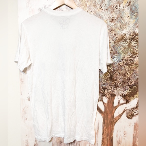 Chaser graphic t-shirt city of angels white short sleeve top NWOT - Picture 2 of 2